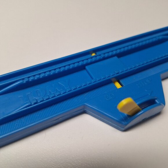 Tomy Blue Plastic Toy Train Track Switcher Slider 2001 Vintage Change Thomas - Picture 3 of 6